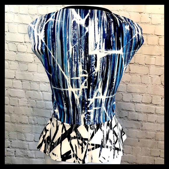 zara ғιт & ғlare тop - Picture 2 of 4